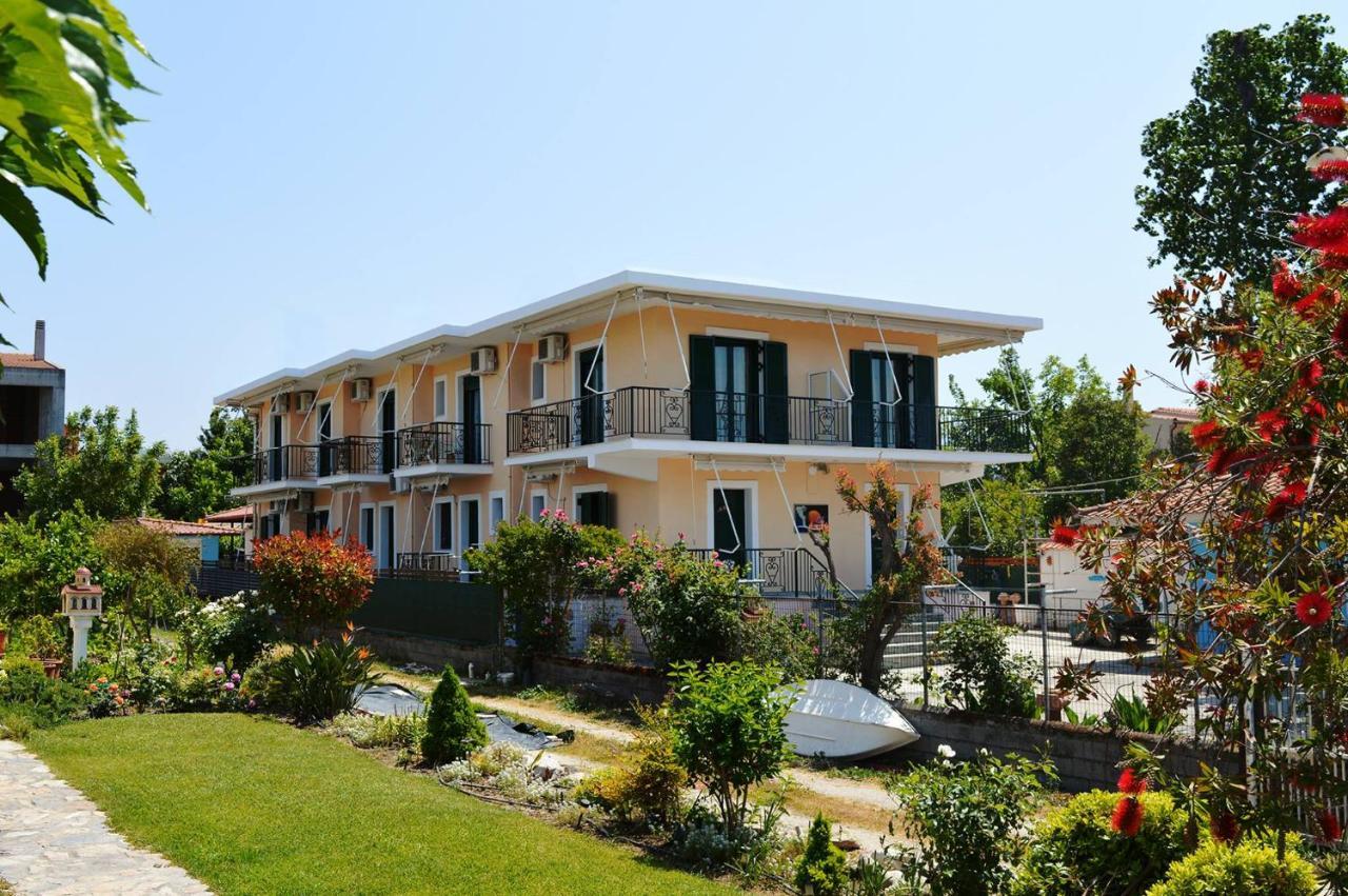 Evia Dream Family Apartments Edipsos Esterno foto